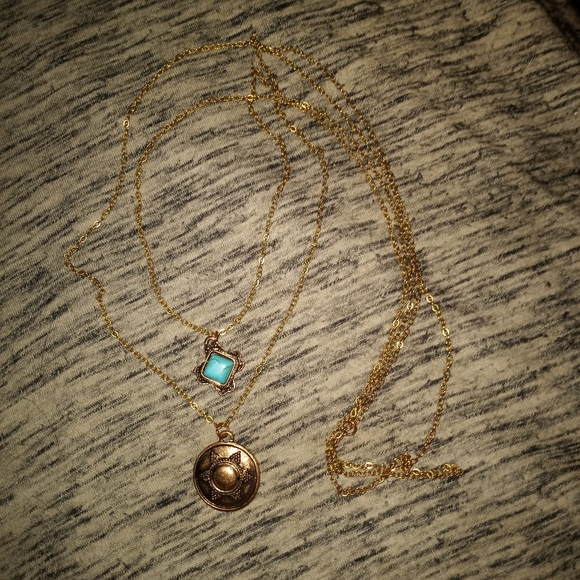 Necklace - Picture 1 of 3